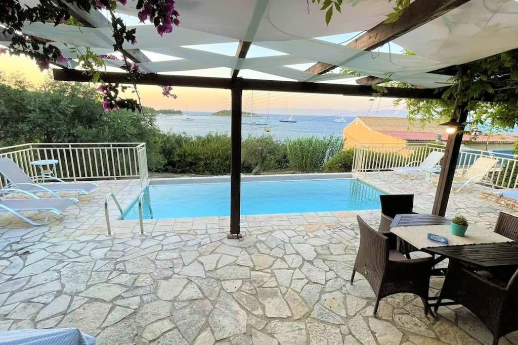 Mare Ciel Villa *